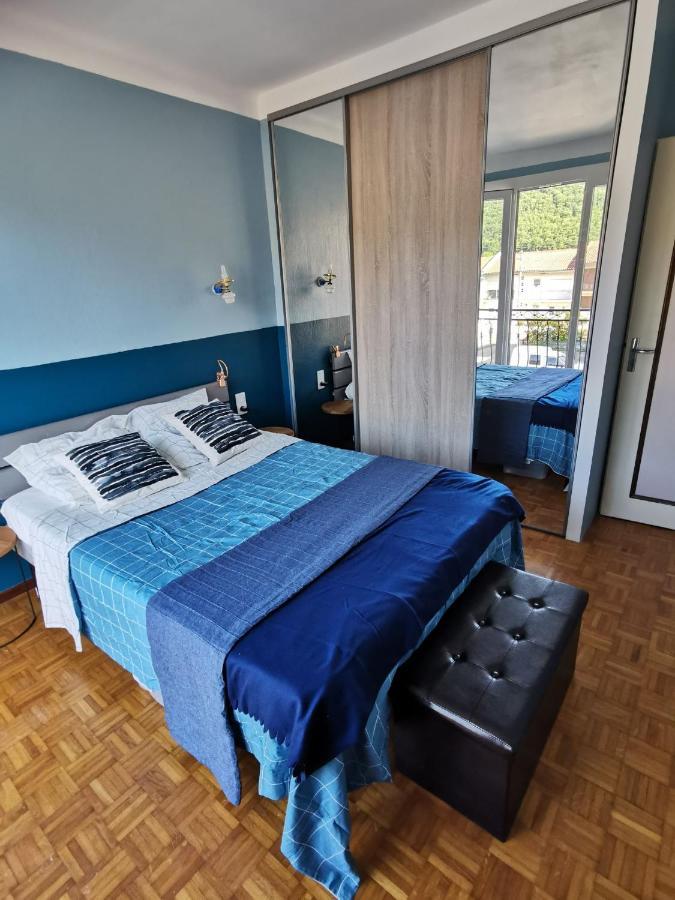 Appartement Au pays d'Olmes à Lavelanet Extérieur photo